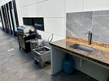 VENDO CASA PARA ESTRENAR EN LAGOS DEL PEÑON GIARADOT CUND.