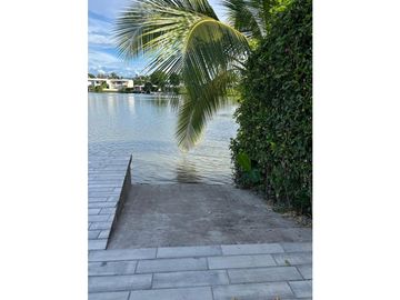 VENDO CASA PARA ESTRENAR EN LAGOS DEL PEÑON GIARADOT CUND.