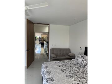 VENDO CASA PARA ESTRENAR EN LAGOS DEL PEÑON GIARADOT CUND.