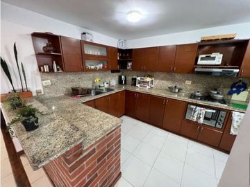 Casa en conjunto cerrado sector Av 19 Norte