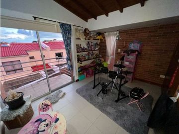 Casa en conjunto cerrado sector Av 19 Norte