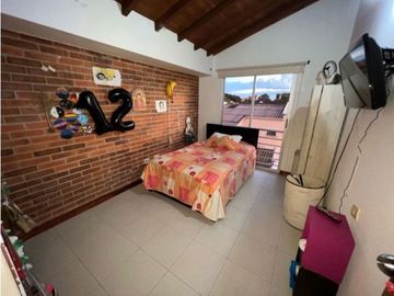 Casa en conjunto cerrado sector Av 19 Norte
