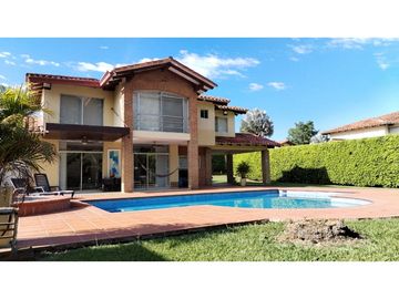 RENTA CASA CAMPESTRE AMOBLADA SECTOR CERRITOS PEREIRA