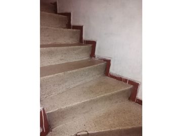VENTA DE CASA RENTABLE EN FLORENCIA LOCALIDAD ENGATIVA NEGOCIABLE