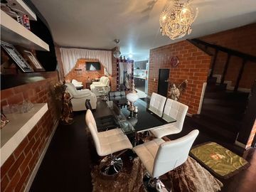 Casa en conjunto cerrado en venta sector vía Tebaida