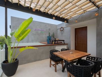 PENTHOUSE PANORÁMICO CON TERRAZA Y PISCINA PRIVADOS