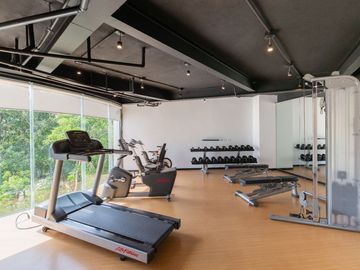 PENTHOUSE PANORÁMICO CON TERRAZA Y PISCINA PRIVADOS