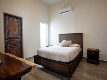 PACÍFICA Y LUJOSA VILLA DE TRES RECÁMARAS FRENTE AL MAR
