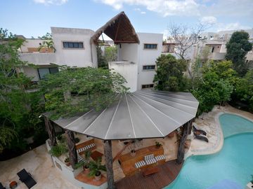 DEPARTAMENTO ÚNICO DE DOS HABITACIONES CON TERRAZA Y JACUZZI PRIVADOS