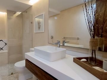 ESTUDIO SWIM UP LAGUNAS CENTRAL PARK