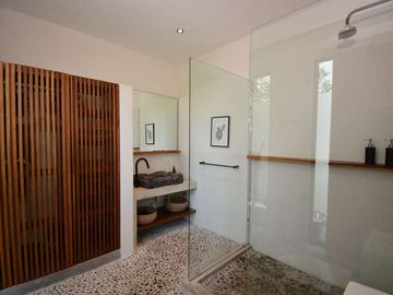 3 RECÁMARAS CON TERRAZA Y ALBERCA PRIVADA