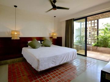 3 RECÁMARAS CON TERRAZA Y ALBERCA PRIVADA