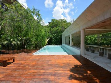 3 RECÁMARAS CON TERRAZA Y ALBERCA PRIVADA