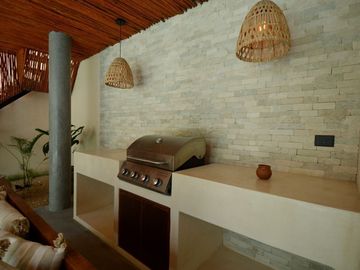 VILLA REFUGIO NATURAL EN TULUM, ESTILO MODERNO DE TRES NIVELES