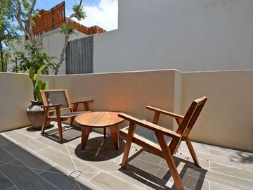 VILLA REFUGIO NATURAL EN TULUM, ESTILO MODERNO DE TRES NIVELES