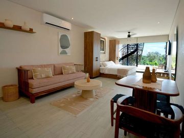 PENTHOUSE SELVA ZEN CON JACUZZI PRIVADO