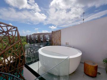 PENTHOUSE SELVA ZEN CON JACUZZI PRIVADO