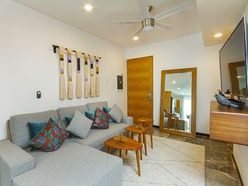 SUNRISE IT BEACHFRONT CONDO
