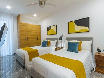 SUNRISE IT BEACHFRONT CONDO