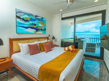 SUNRISE IT BEACHFRONT CONDO