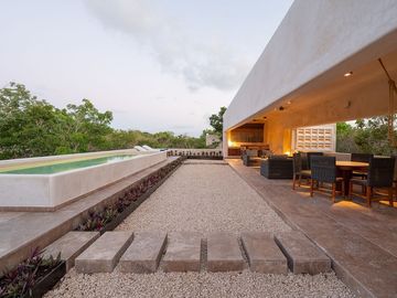 LUJOSO PENTHOUSE AHA TULUM