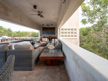 LUJOSO PENTHOUSE AHA TULUM