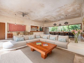 LUJOSO PENTHOUSE AHA TULUM