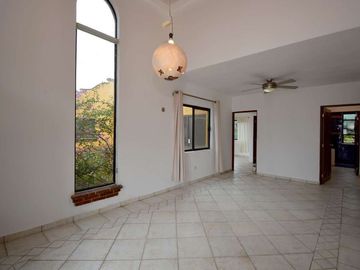 CAUTIVADOR DEPARTAMENTO ESTILO MEXICANO EN EL CORAZÓN DE PLAYA DEL CARMEN