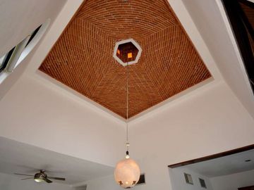 CAUTIVADOR DEPARTAMENTO ESTILO MEXICANO EN EL CORAZÓN DE PLAYA DEL CARMEN