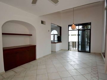 CAUTIVADOR DEPARTAMENTO ESTILO MEXICANO EN EL CORAZÓN DE PLAYA DEL CARMEN