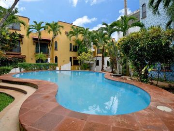 CAUTIVADOR DEPARTAMENTO ESTILO MEXICANO EN EL CORAZÓN DE PLAYA DEL CARMEN