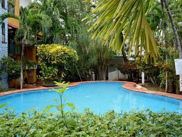 CAUTIVADOR DEPARTAMENTO ESTILO MEXICANO EN EL CORAZÓN DE PLAYA DEL CARMEN
