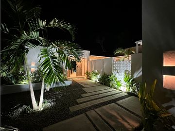 CASA EN VENTA EN LAGOS DEL PEÑON, GIRARDOT