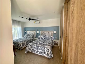 CASA EN VENTA EN LAGOS DEL PEÑON, GIRARDOT