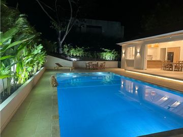 CASA EN VENTA EN LAGOS DEL PEÑON, GIRARDOT