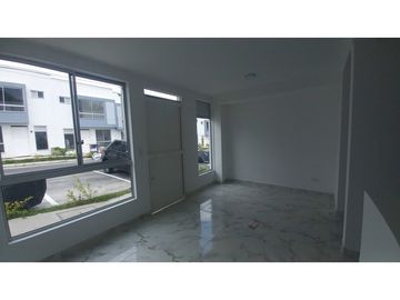Casa en conjunto cerrado en venta sector Los Naranjos