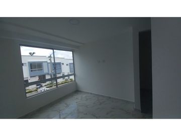 Casa en conjunto cerrado en venta sector Los Naranjos
