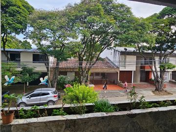 Venta casa independiente en Prados del Norte