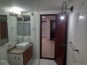 VENDO EDIFICIO DE APARTAMENTOS, SIMON BOLIVAR, BARRIOS UNIDOS, BOGOTA