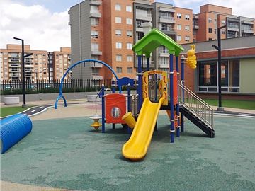 VENDO APTO 80 M2 PUERTA DEL SOL - MOSQUERA | 551 |