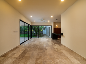 Casa en venta de 1 piso C--1107, en RESIDENCIAL DZIDZILHA, Mérida Yuc.