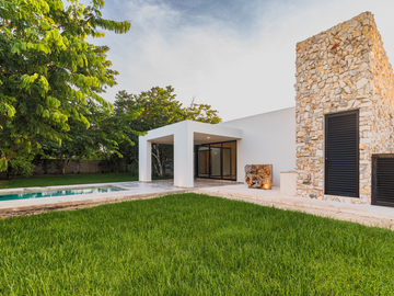 Casa en venta de 1 piso C--1107, en RESIDENCIAL DZIDZILHA, Mérida Yuc.