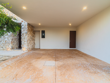 Casa en venta de 1 piso C--1107, en RESIDENCIAL DZIDZILHA, Mérida Yuc.