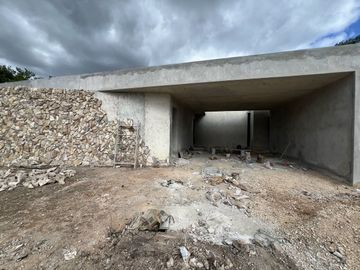 Casa en venta de 1 piso C-1036, en RESIDENCIAL DZIDZILHA, Mérida Yuc.