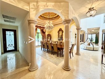 BALMORAL MANSION CON PISCINA / COSTA DEL ESTE / VENTA