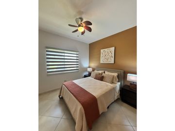 BOQUETE COUNTRY CLUB / 1704M2 / 2 HABITAC /  2 BAÑ / AMPLIO JARDIN