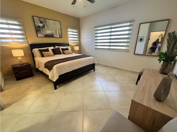 BOQUETE COUNTRY CLUB / 1704M2 / 2 HABITAC /  2 BAÑ / AMPLIO JARDIN