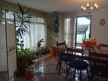 VENTA DE CASA EN AVENIDA PASEO DE LOS CISNES EN METEPEC
