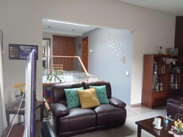 VENTA DE CASA EN AVENIDA PASEO DE LOS CISNES EN METEPEC
