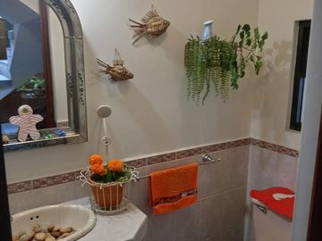 VENTA DE CASA EN AVENIDA PASEO DE LOS CISNES EN METEPEC